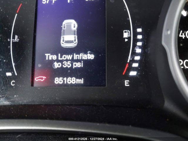 3C4NJCBB3JT495320 Jeep Compass Latitude Fwd