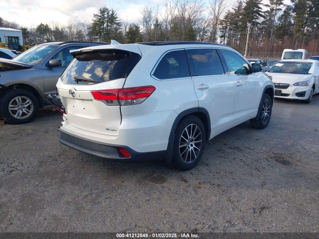 5TDJZRFH8JS826833 Toyota Highlander Se/xle