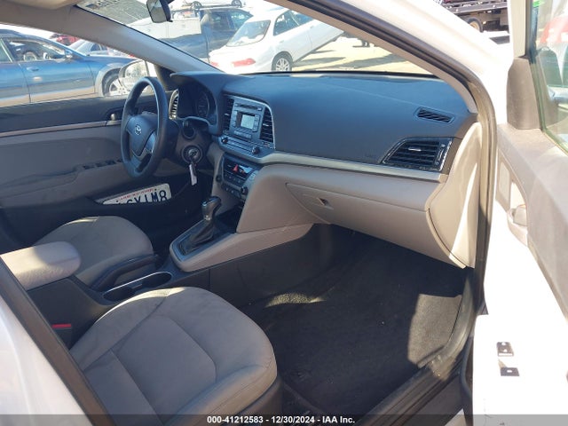 Hyundai ELANTRA SE 2017 5NPD74LF9HH062788 Image 5