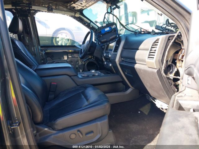 1FMJU1HT8MEA75501 Ford Expedition Xlt