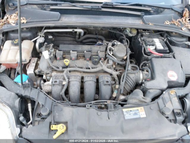 1FADP3K21EL252879 Ford FOCUS SE
