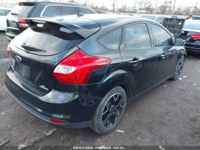 1FADP3K21EL252879 Ford FOCUS SE