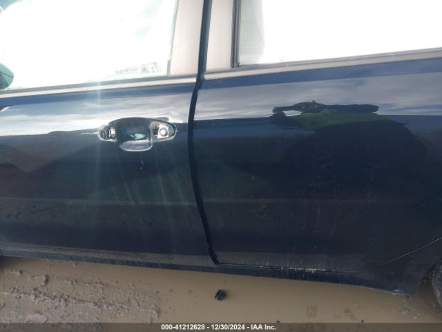 3KPA25AD4ME381569 KIA Rio 5-door S