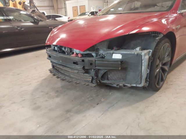 5YJSA1H1XEFP55013 Tesla Model S P85