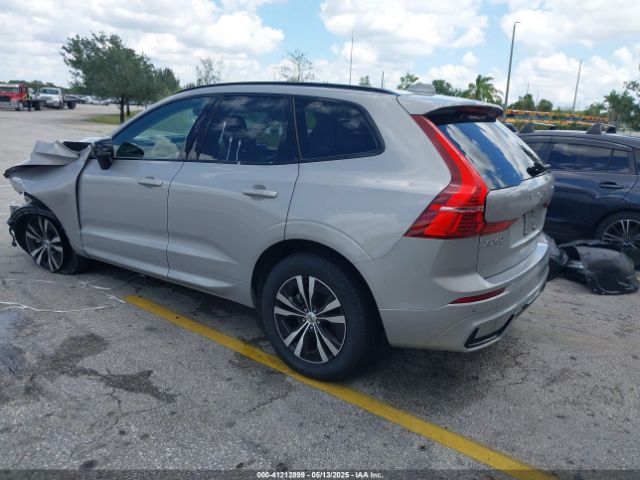 YV4L12RK1R1908391 Volvo Xc60 B5 Core Dark Theme