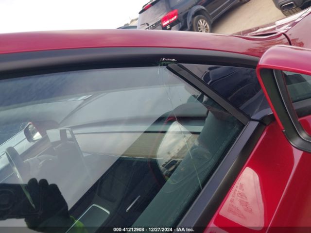 7SAYGDED7RF052678 Tesla Model Y
