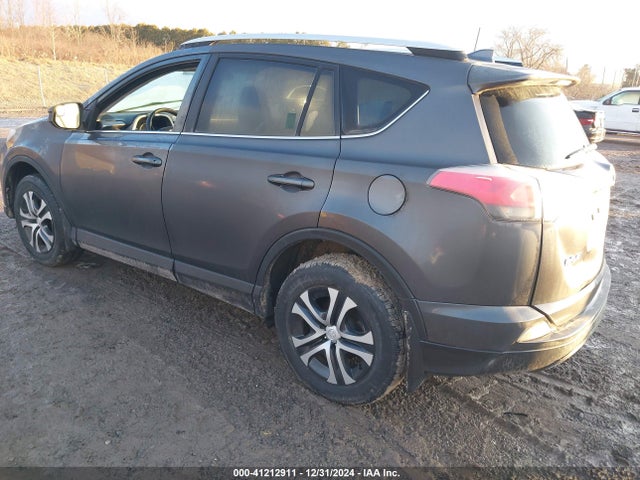 Toyota RAV4 LE 2016 JTMBFREV1GJ092661 Image 3