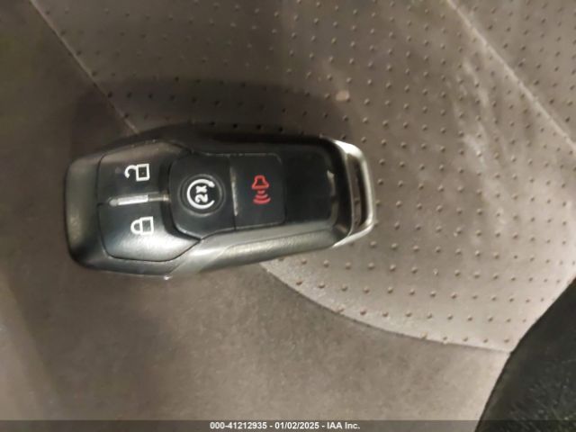 1FM5K8D88HGD15108 Ford EXPLORER XLT