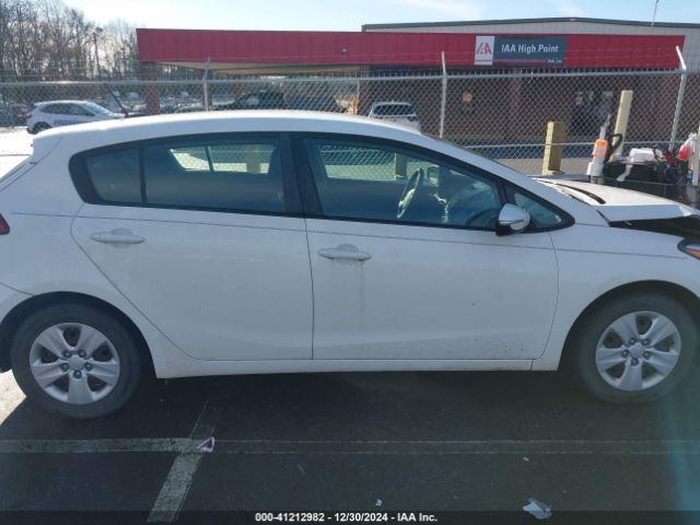 KNAFK5A87J5772972 KIA FORTE LX