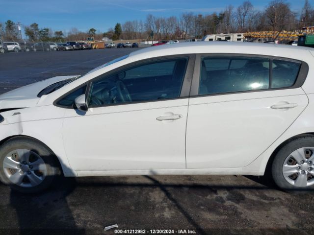 KNAFK5A87J5772972 KIA FORTE LX