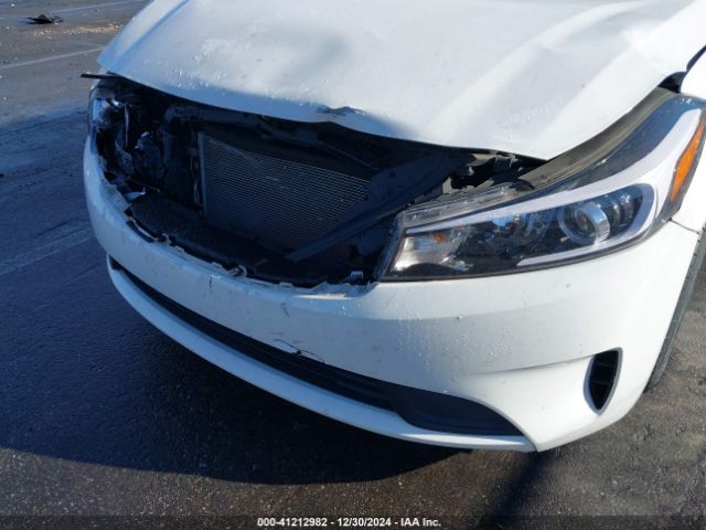 KNAFK5A87J5772972 KIA FORTE LX