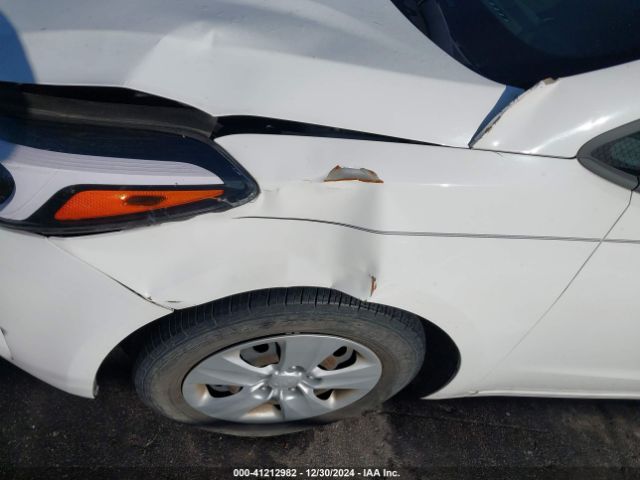 KNAFK5A87J5772972 KIA FORTE LX