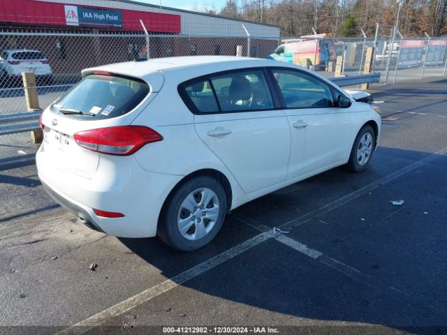 KNAFK5A87J5772972 KIA FORTE LX