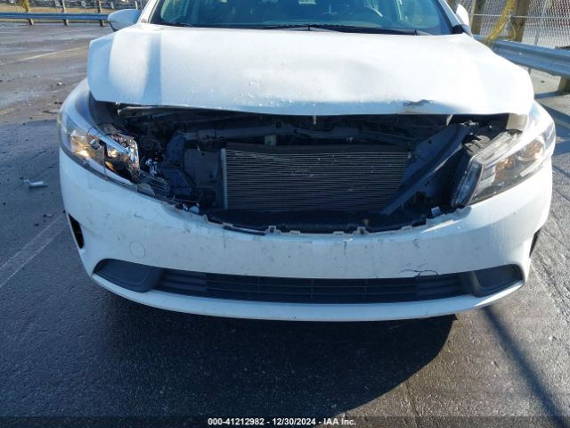 KNAFK5A87J5772972 KIA FORTE LX