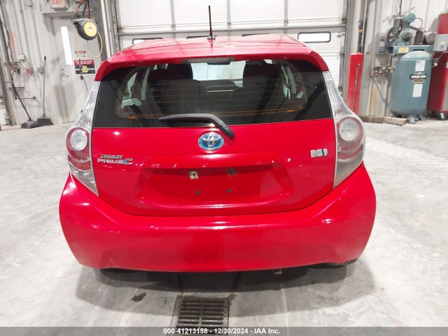 JTDKDTB36E1557972 Toyota Prius C Two