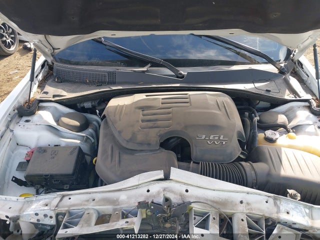 Chrysler 300 300s 2019 2C3CCABG9KH562695 Image 10