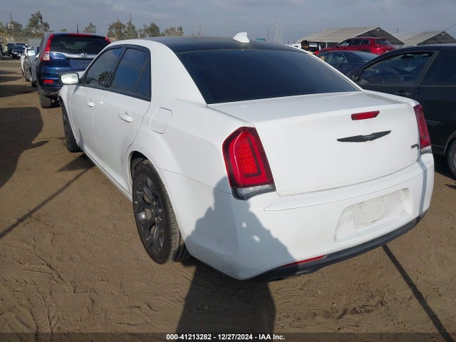 Chrysler 300 300s 2019 2C3CCABG9KH562695 Image 3