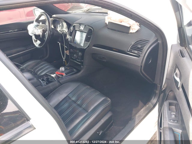 Chrysler 300 300s 2019 2C3CCABG9KH562695 Image 5