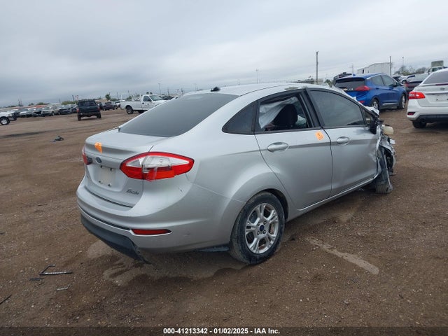 3FADP4BJ2FM220598 Ford FIESTA SE