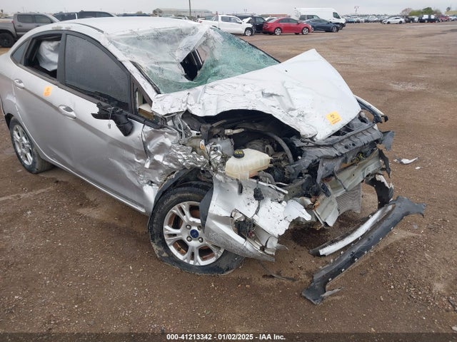 3FADP4BJ2FM220598 Ford FIESTA SE