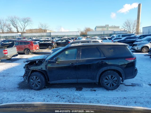 5N1DR3AC1RC221213 Nissan Pathfinder S 4wd
