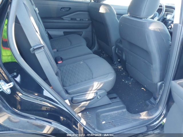 5N1DR3AC1RC221213 Nissan Pathfinder S 4wd