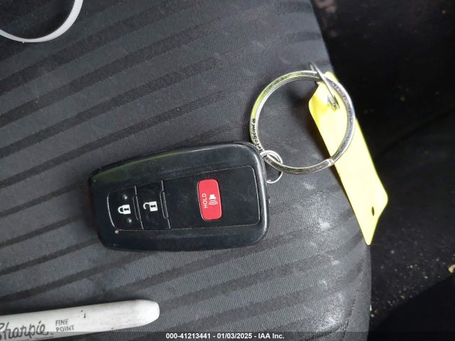 JTDKBRFU8G3509246 Toyota Prius Two