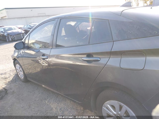 JTDKBRFU8G3509246 Toyota Prius Two