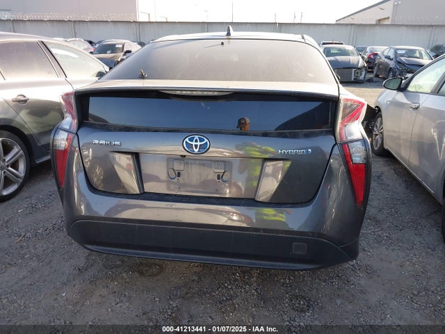 JTDKBRFU8G3509246 Toyota Prius Two