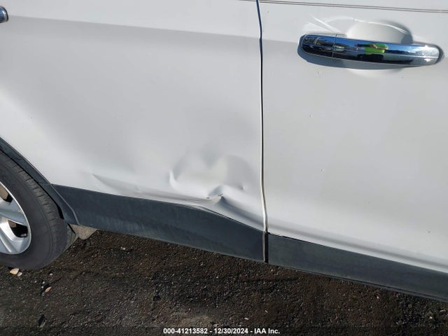 1FMCU0G70FUA46980 Ford ESCAPE SE