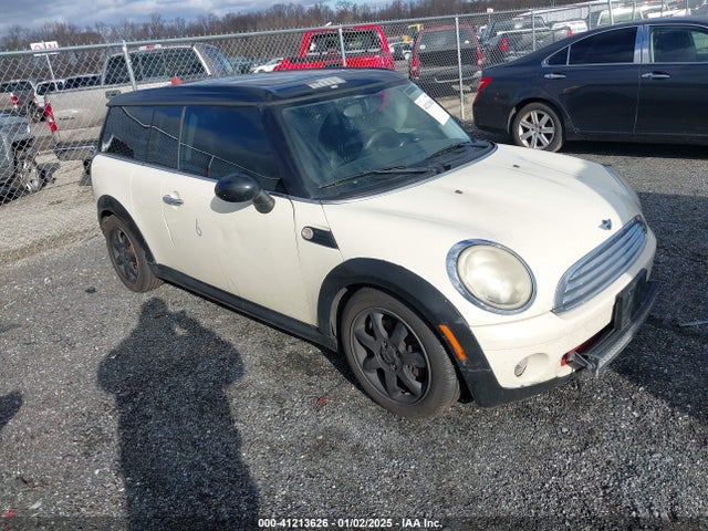 2010 MINI COOPER CLUBMAN WMWML3C55ATX38343 Photo 0