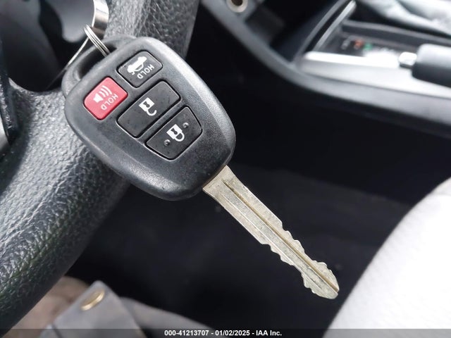 Toyota COROLLA LE 2015 2T1BURHE0FC392381 Image 11