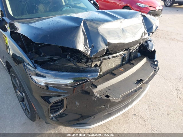 41213833 :رقم المزاد ، LRBAZLR4XMD063296 vin ، 2021 Buick Envision Fwd Preferred مزاد بيع