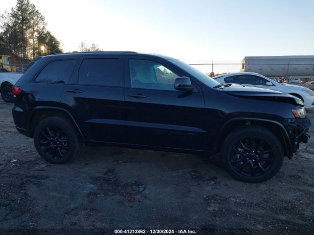 1C4RJEAG4JC429283 Jeep Grand Cherokee Altitude 4x2