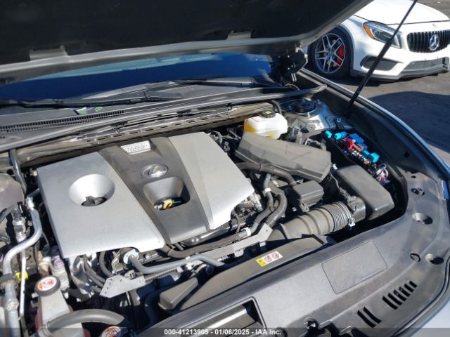58AB21B13KU001514 Lexus ES 300H