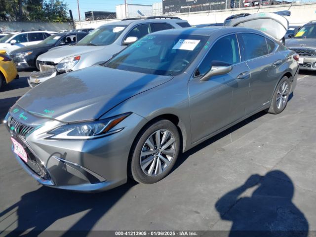 58AB21B13KU001514 Lexus ES 300H