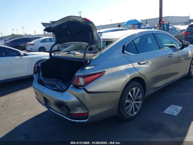 58AB21B13KU001514 Lexus ES 300H