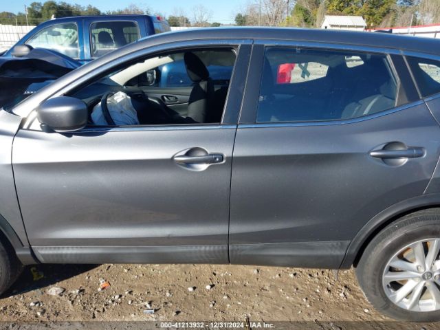 JN1BJ1CPXJW189620 Nissan Rogue Sport S