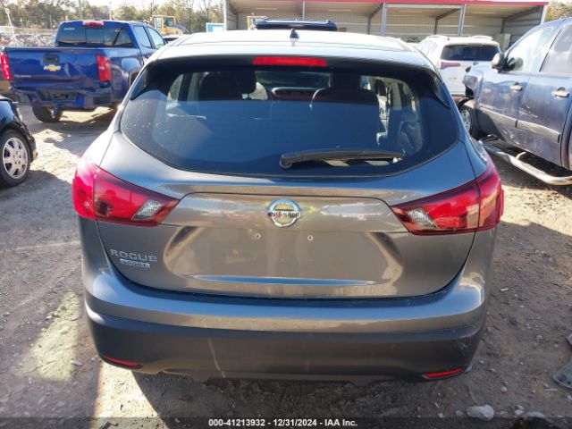 JN1BJ1CPXJW189620 Nissan Rogue Sport S