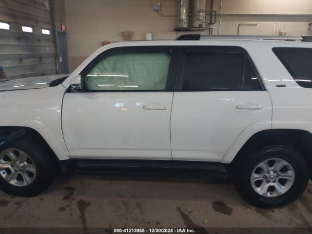 JTEBU5JR8K5668234 Toyota 4RUNNER SR5