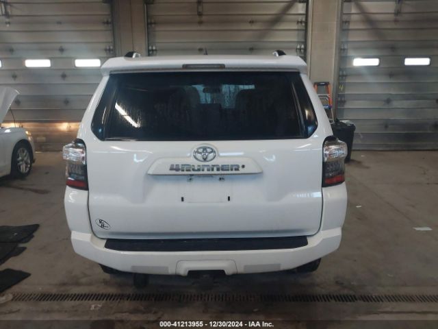 JTEBU5JR8K5668234 Toyota 4RUNNER SR5