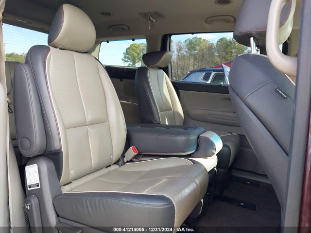KIA SEDONA LX 2017 KNDMB5C12H6268747 Image 8