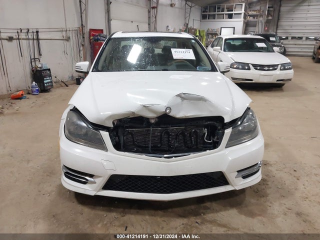 WDDGF8AB8ER318002 Mercedes-Benz C 300 Luxury 4matic/sport 4matic