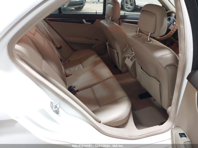 WDDGF8AB8ER318002 Mercedes-Benz C 300 Luxury 4matic/sport 4matic