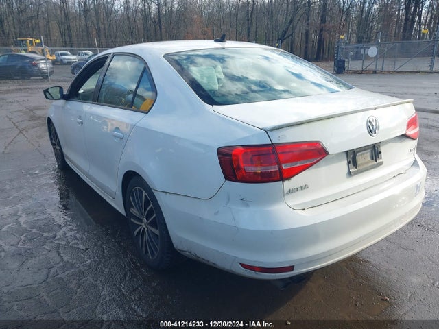 3VWD17AJ0FM215055 Volkswagen Jetta 1.8t Sport