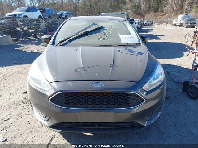 Ford FOCUS SE 2018 1FADP3F28JL254391 Image 13