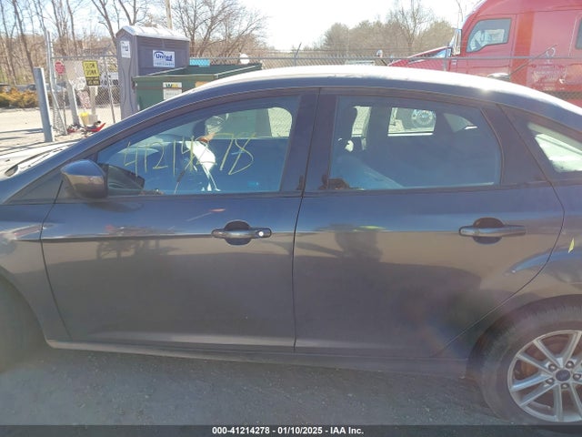 Ford FOCUS SE 2018 1FADP3F28JL254391 Image 15
