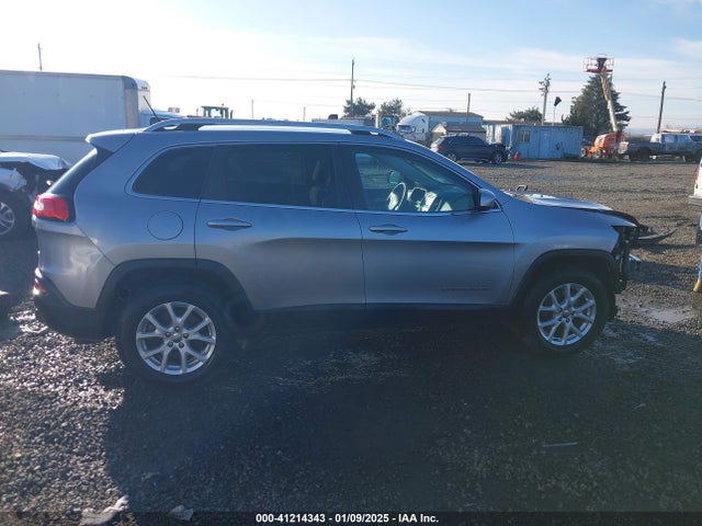 Jeep Cherokee Latitude 2016 1C4PJMCB3GW215394 Image 14