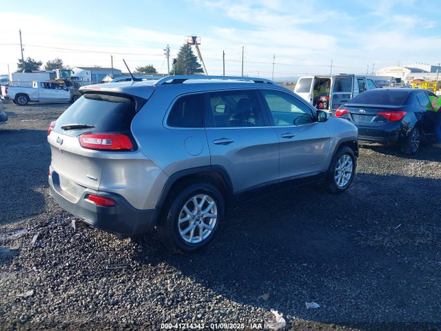 Jeep Cherokee Latitude 2016 1C4PJMCB3GW215394 Image 4