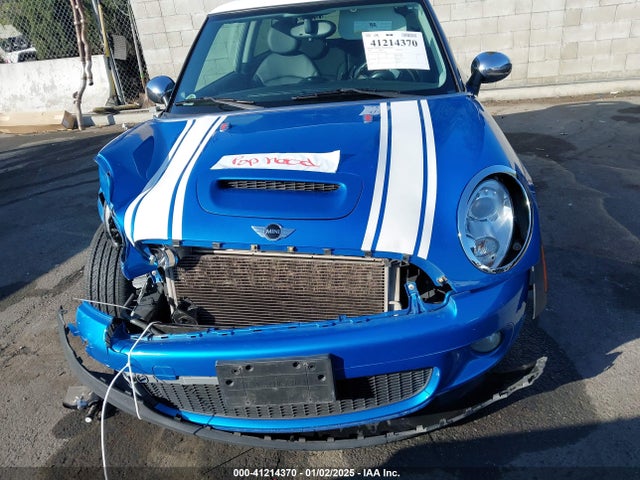 2010 MINI COOPER S WMWMF7C52ATZ70784 Photo 5